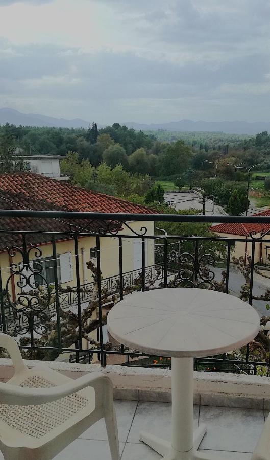 Ξενοδοχείο "Ηραία" Loutra  المظهر الخارجي الصورة